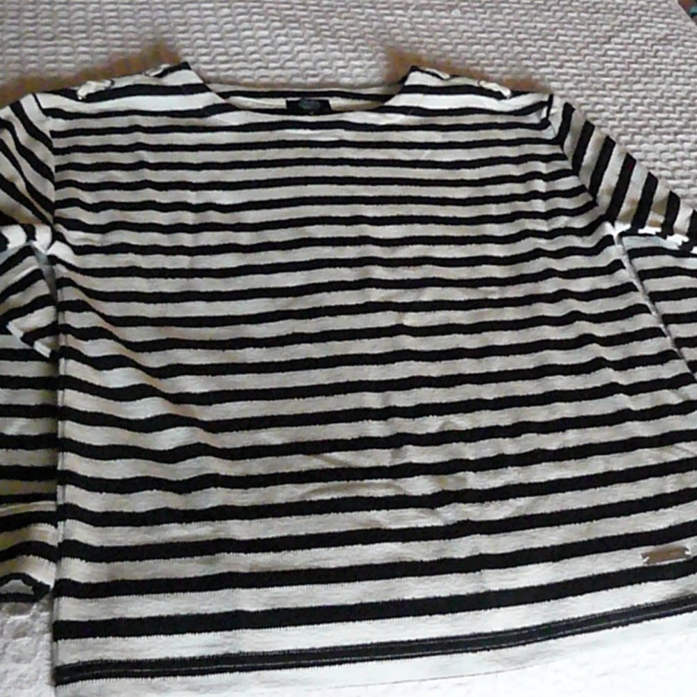Jones New York Black and White Top Size Med